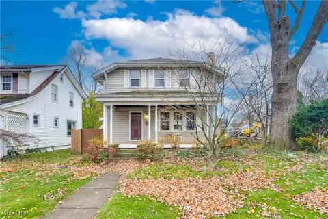 1005 Rotch Ave NE, Massillon, OH 44646