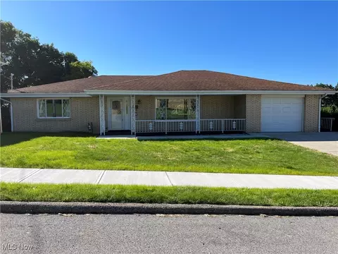 237 Greenlawn Blvd, Weirton, WV 26062