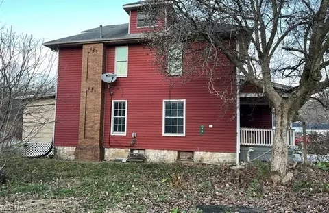 63 Marshall Ter, Wellsburg, WV 26070