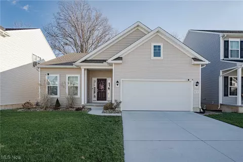 4631 Boulder Ln, Lorain, OH 44053