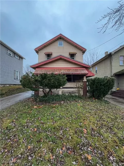 219 S Market St, Girard, OH 44420
