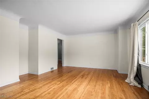 Living - 34663 White Rd, Willoughby Hills, OH 44092 photo 4 of 4