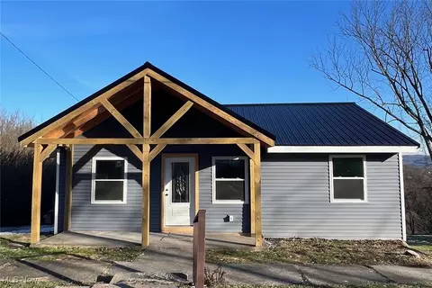 1234 Sunnyside St, East Liverpool, OH 43920