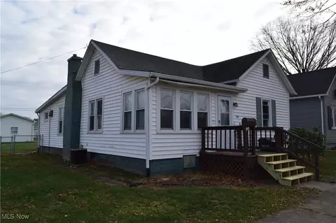 308 S 7th St, Byesville, OH 43723
