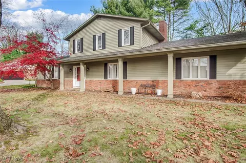 2901 Elmbrook Dr, Silver Lake, OH 44224