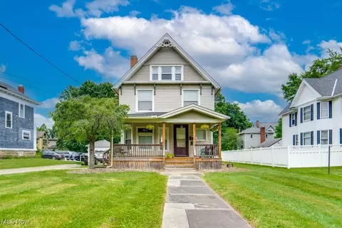121 E Highland Ave, Ravenna, OH 44266
