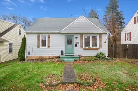 1522 32nd St NE, Canton, OH 44714