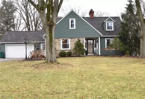 5947 Parkland Ave, Youngstown, OH 44512