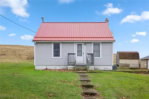 29023 High St, Kensington, OH 44427