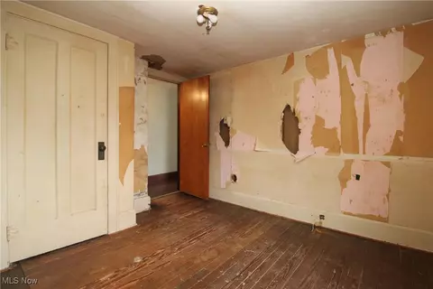 Bedroom - 244 Shields Rd, Youngstown, OH 44512 photo 8 of 9