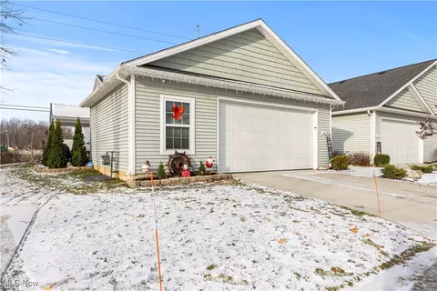 302 Deer Xing, Elyria, OH 44035 photo 3