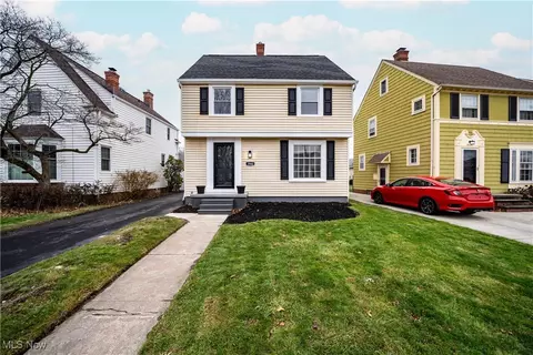 3502 W 146th St, Cleveland, OH 44111