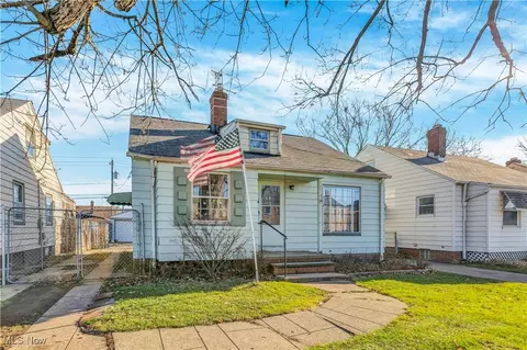 4521 W 150th St, Cleveland, OH 44135