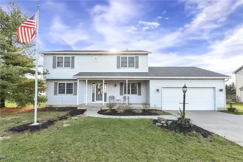 5306 Deercreek Ct, Sheffield Village, OH 44054