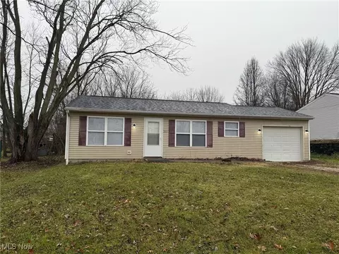 3017 Cliftmont Ave NE, Canton, OH 44705