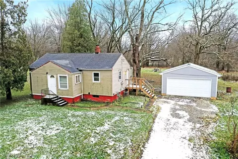 4602 Smith Stewart Rd, Vienna, OH 44473