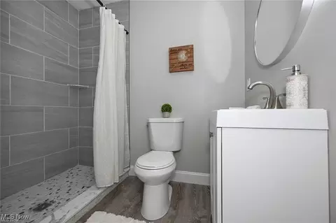 Bath - 7613 Jefferson Rd, Ashtabula, OH 44004 photo 3 of 9