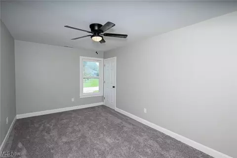 Bedroom - 7613 Jefferson Rd, Ashtabula, OH 44004 photo 3 of 8