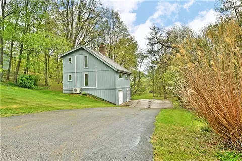48077 Allegheny Trl, Negley, OH 44441