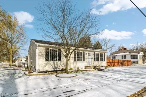 971 Sutherland Ave, Akron, OH 44314
