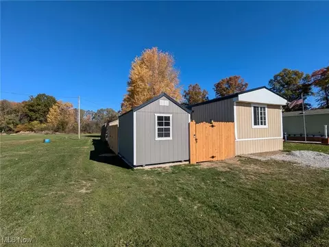 136 Fox Lake Rd, Wooster, OH 44691