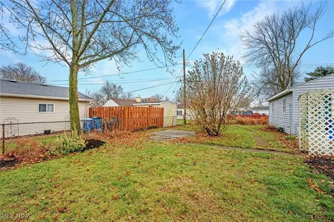 2714 Goble Dr, Lorain, OH 44055 photo 31