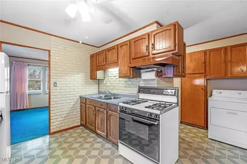 2714 Goble Dr, Lorain, OH 44055 photo 12