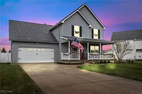 317 Greenview Ct, Wellington, OH 44090