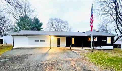 10667 Maple Ct, Minerva, OH 44657