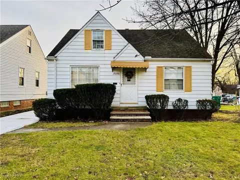 19290 Raymond St, Maple Heights, OH 44137