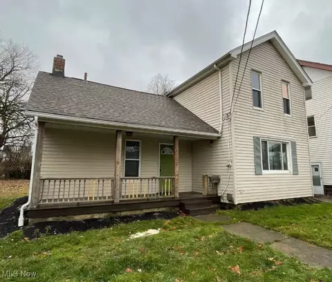 9002 Tioga Ave, Cleveland, OH 44105