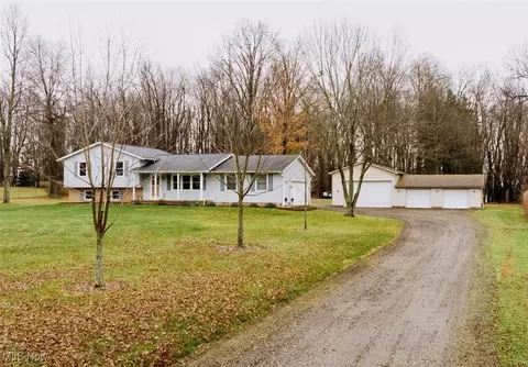 1133 Fenn Rd, Tallmadge, OH 44278