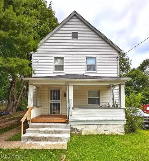 1223 Andrus St, Akron, OH 44301