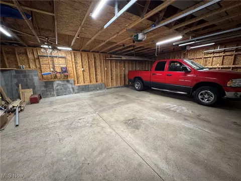 145 E Mohawk Dr, Malvern, OH 44644 photo 16