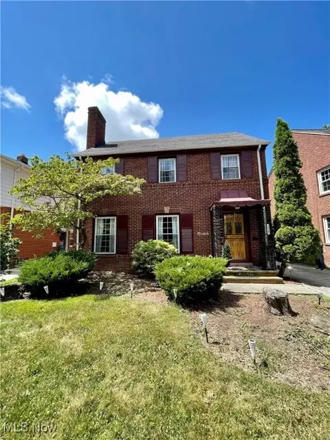 3838 Bushnell Rd, University Heights, OH 44118