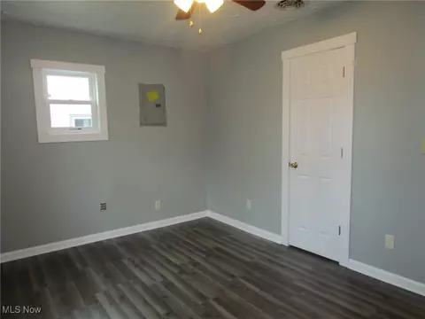 Bedroom - 459 Third St, Geneva, OH 44041 photo 2 of 3