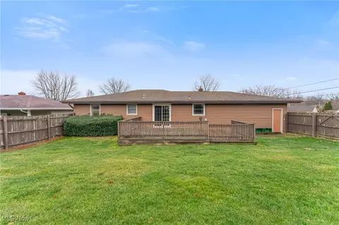 Exterior - 188 Lakeshore Dr, Struthers, OH 44471 photo 2 of 3