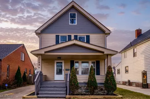 3744 W 132nd St, Cleveland, OH 44111
