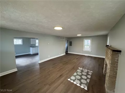 Living - 6539 Conley Rd, Ashtabula, OH 44004 photo 2 of 4