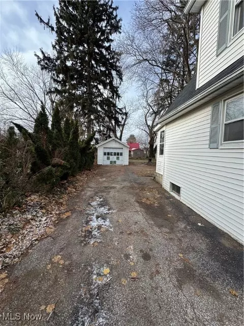 Exterior - 6539 Conley Rd, Ashtabula, OH 44004 photo 2 of 4
