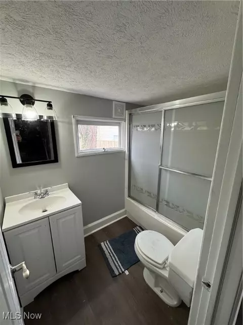 Bath - 6539 Conley Rd, Ashtabula, OH 44004 photo 6 of 6