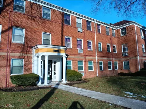 13825 Cedar Rd #106A, South Euclid, OH 44118