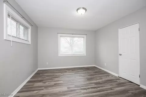 Bedroom - 587 Hemlock Dr, Euclid, OH 44132 photo 3 of 3