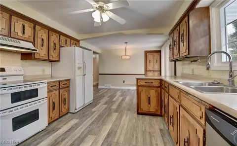 Kitchen - 201 Schaar Dr, Dover, OH 44622 photo 5 of 5