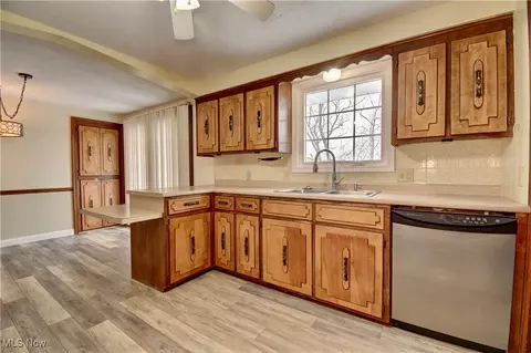 Kitchen - 201 Schaar Dr, Dover, OH 44622 photo 4 of 5