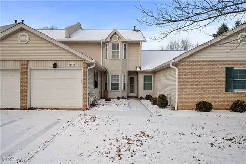 16453 Emerald Pt, Middleburg Heights, OH 44130