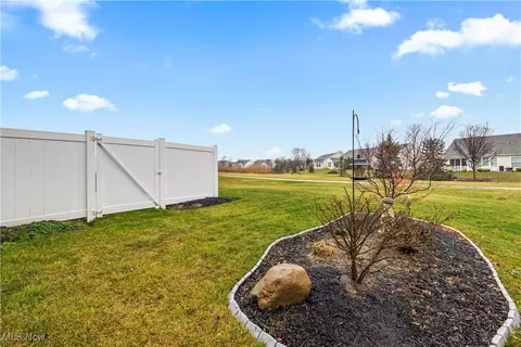 742 Cedar Crest Dr, Elyria, OH 44035 photo 34
