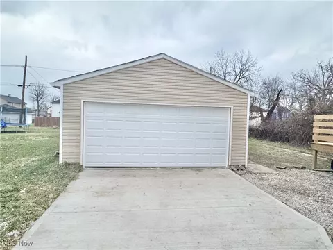 Exterior - 2235 E 30th St, Lorain, OH 44055 photo 8 of 11