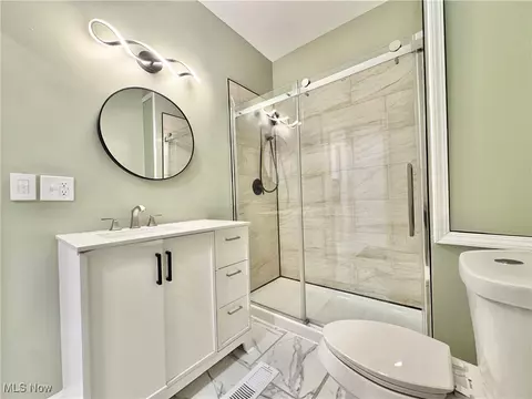 Bath - 2235 E 30th St, Lorain, OH 44055 photo 1 of 4
