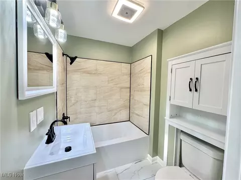 Bath - 2235 E 30th St, Lorain, OH 44055 photo 3 of 4